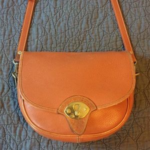Vintage Dooney & Bourke tan leather crossbody bag